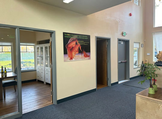 IVC 医学美容护理中心 - Gresham Dermatology Clinic图片