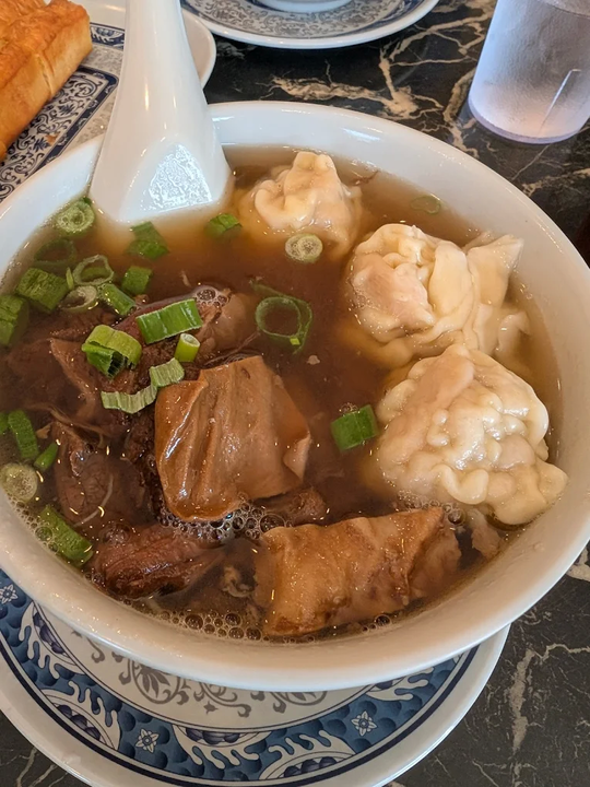 全记面家 - Kenny's Noodle House图片