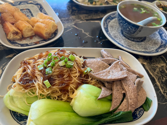 全记面家 - Kenny's Noodle House图片