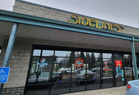 Sidelines Restaurant & Sports Bar图片