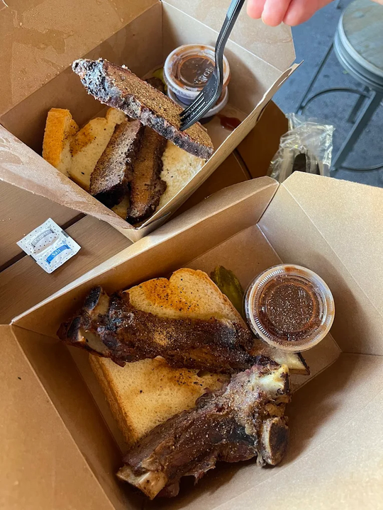Uncle Earl's BBQ Bistro图片