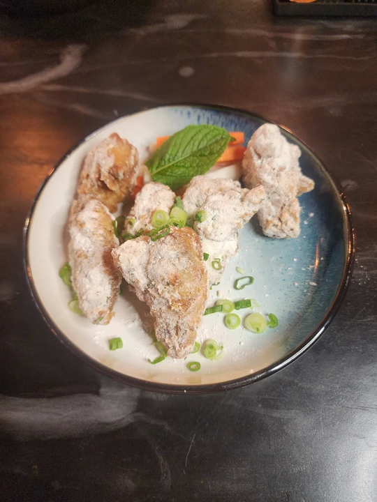 Nom Nom Wings图片