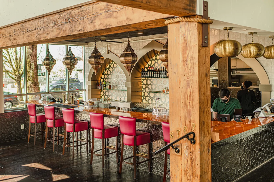 Nicholas Restaurant
