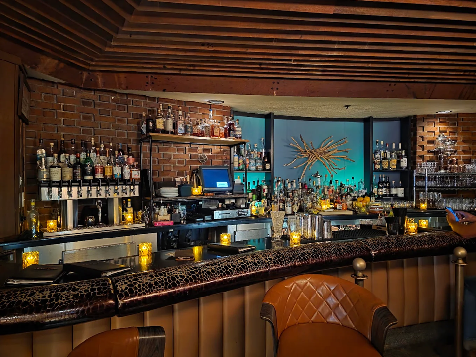 Driftwood Room