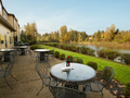Lakeside Bar & Grill